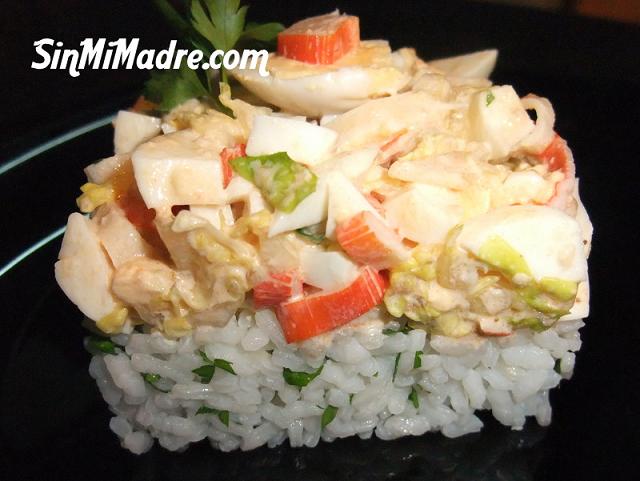 ensalada de arroz y surimi o palitos